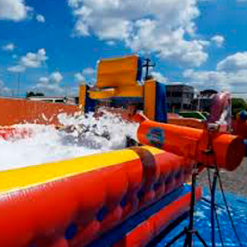 futebol de sabão com canhão de espuma